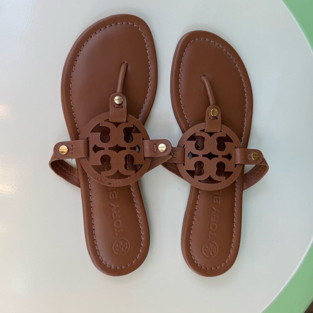 New Tory Burch Brown Leather Miller Sandals Size 7.5 Flat Thong Shoes for Women - Picture 8 of 14